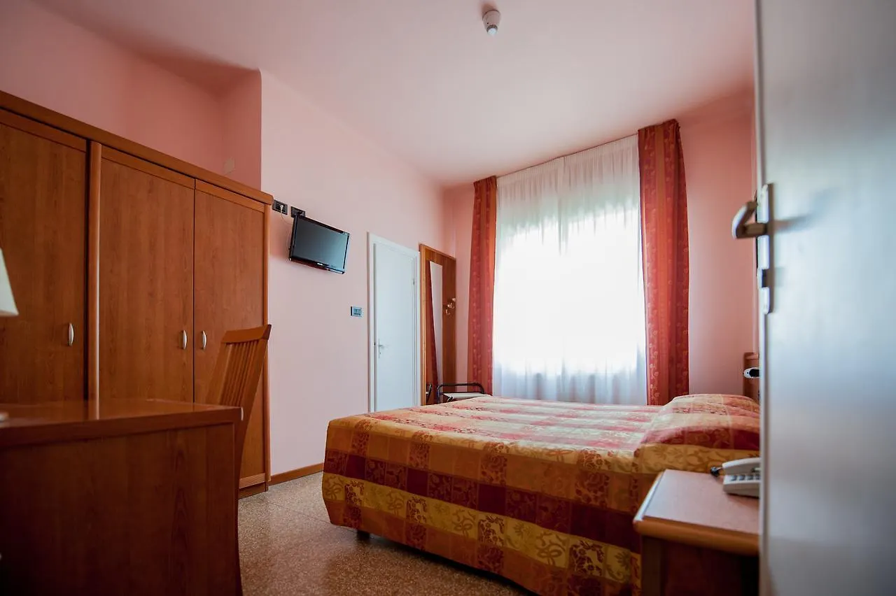 Hotel Lorenzo Celle Ligure
