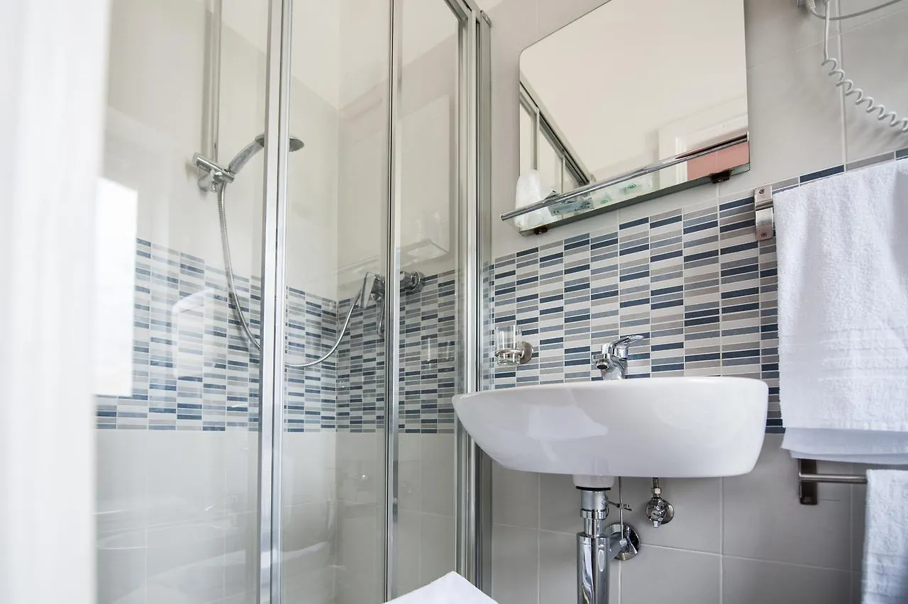 Hotel Lorenzo Celle Ligure
